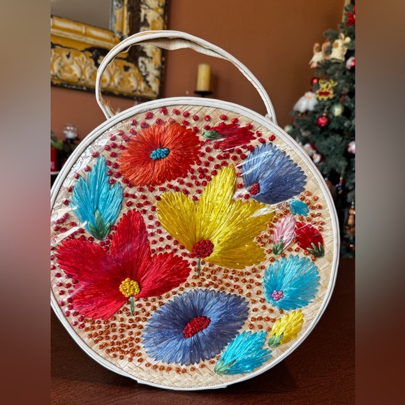 Vintage Woven Straw Round Bag with Floral Lucite Lid Pink Lined Case